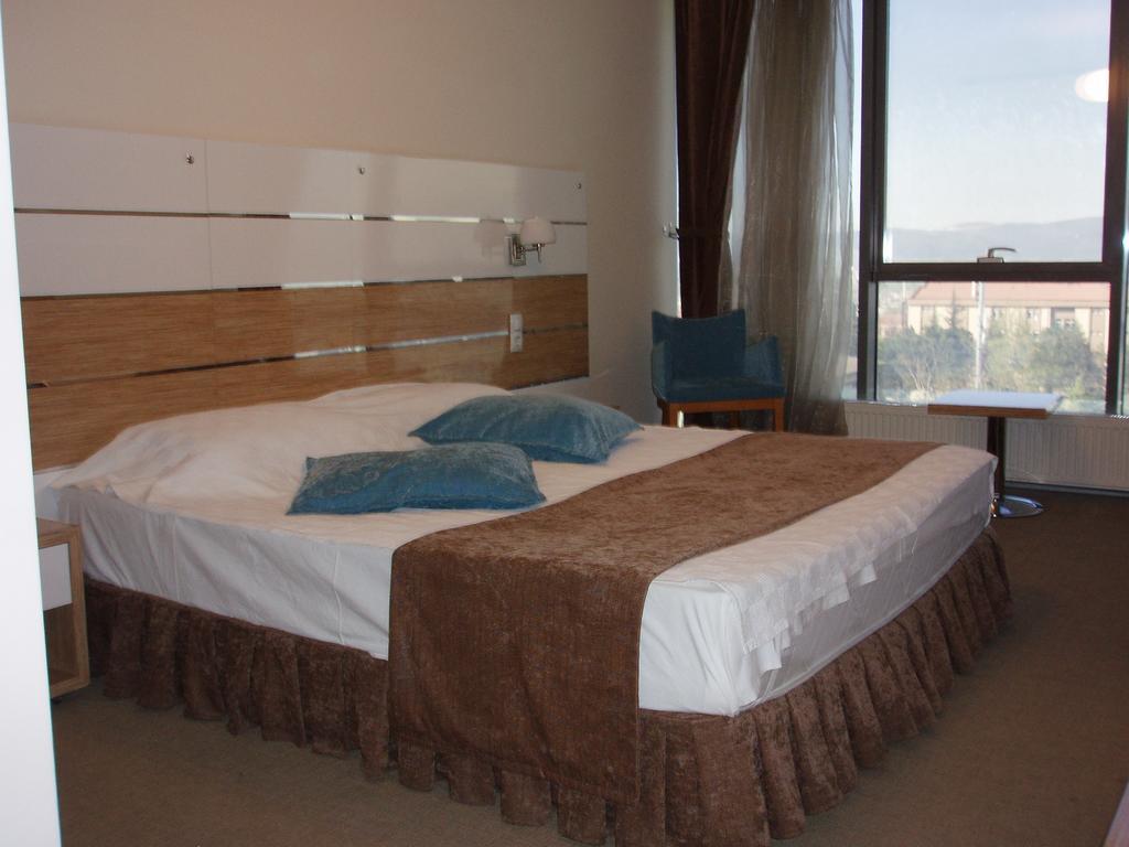 Yesil Yildirim Hotel 伯萨 客房 照片
